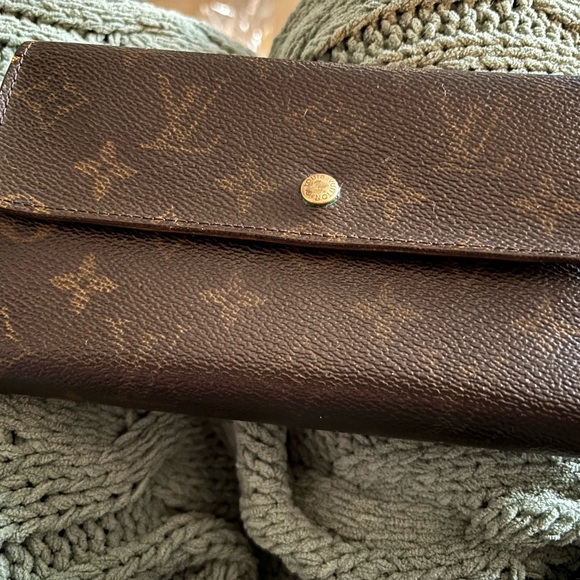 Authentic Louis Vuitton Vintage Monogram Sarah (Porte Tresor) Long Wallet TH0948 - Picture 9 of 12